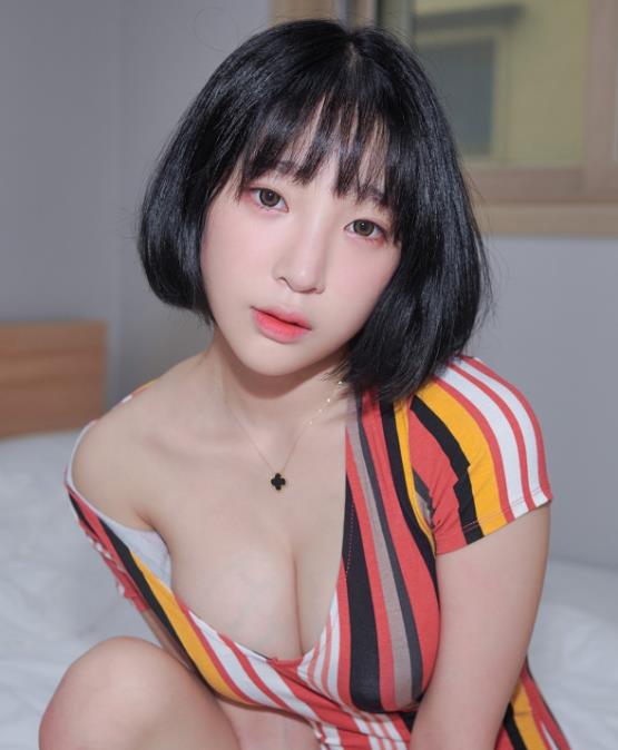 701-姜仁卿강인경-韩国童颜美少女写真图包合集[50套14G]下载